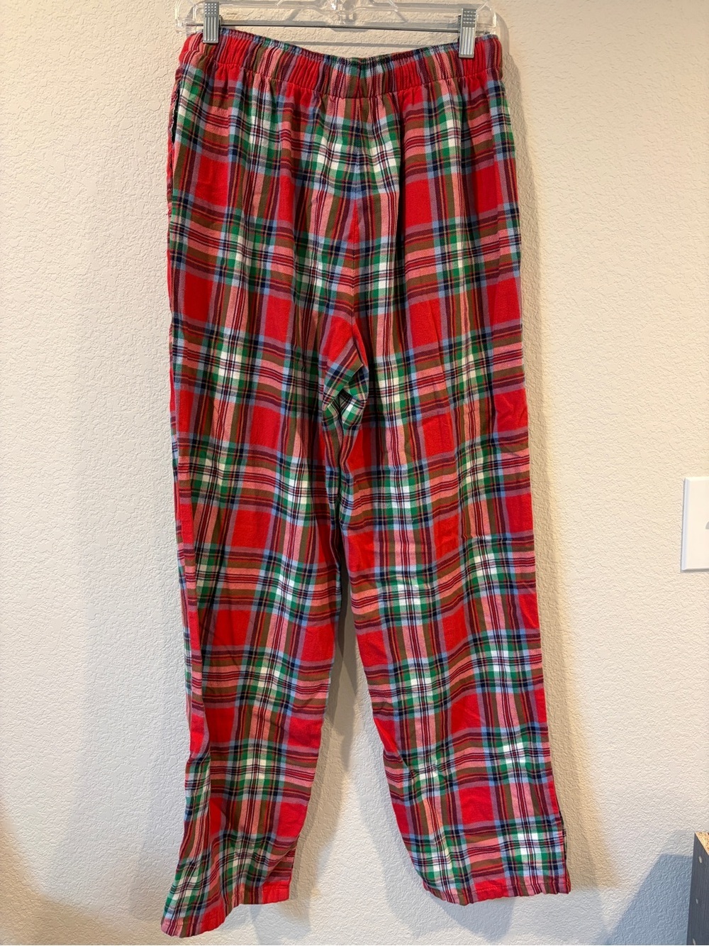 Lands’ End Men’s Red Plaid Cotton PJ Pant with Pockets - MT - Picture 4 of 7